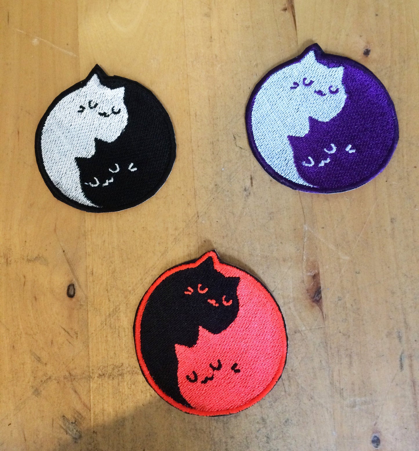 Yin Yang cats embroidered patch