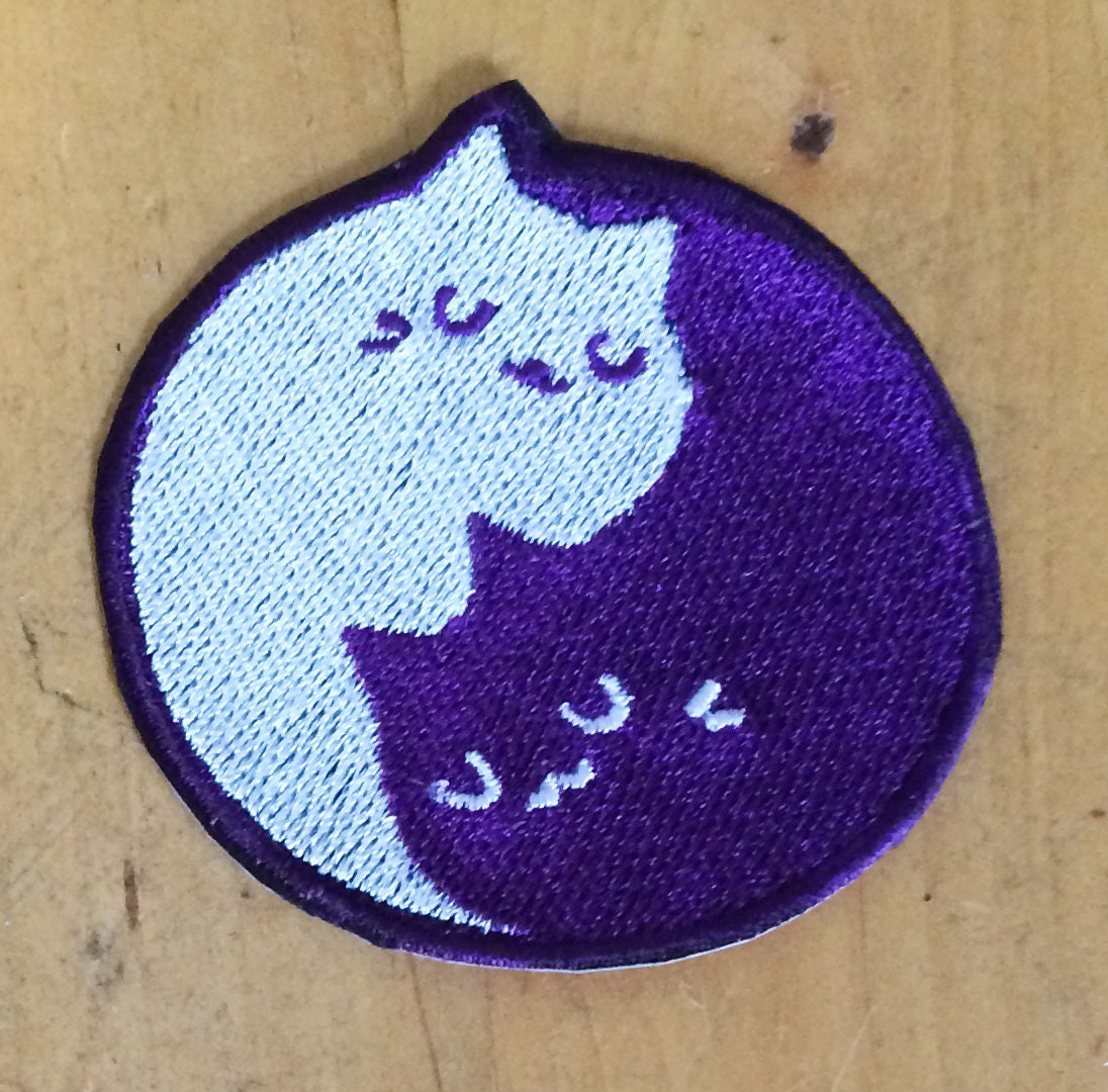 Yin Yang cats embroidered patch