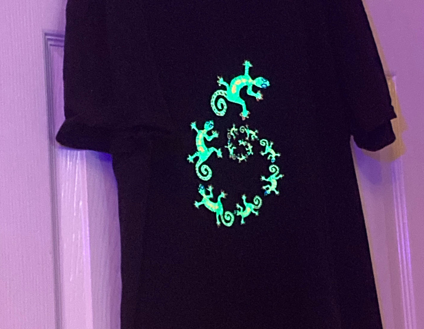 UV Reactive embroidered Gecko spiral T-shirt Orginal Design by Alleykat. Quick dispatch. Free UK Delivery.