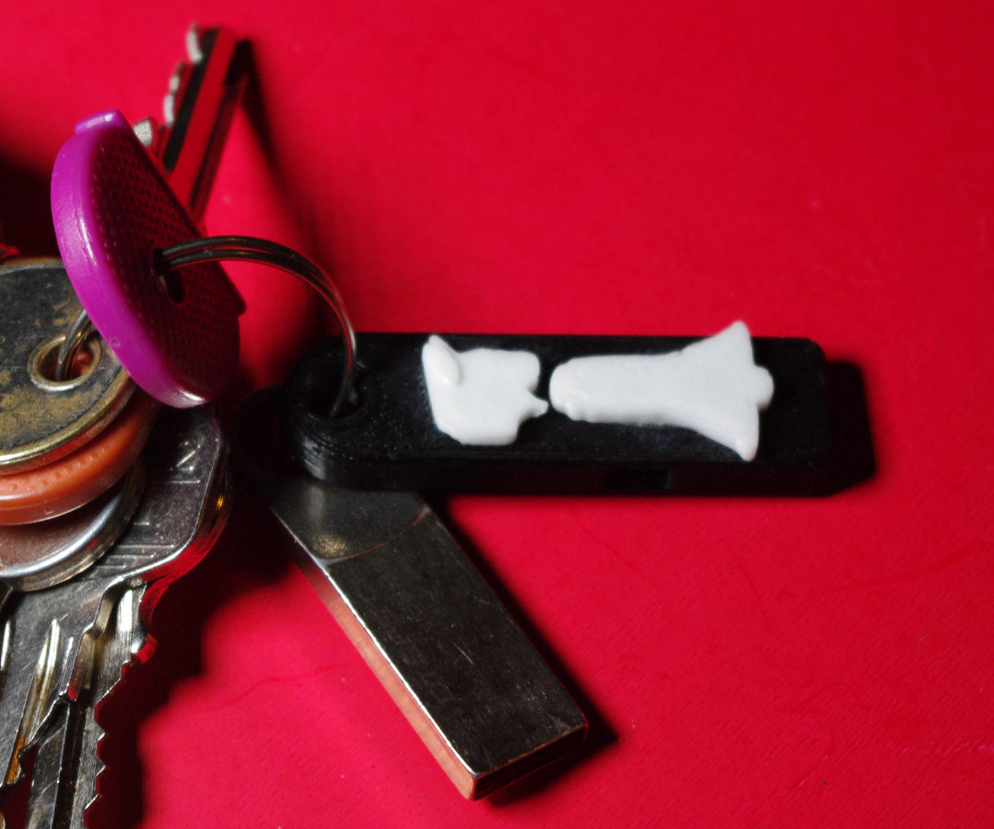 Very Loud 3d printed cat megaphone keychain whistle. Quick UK dispatch. Various Colours