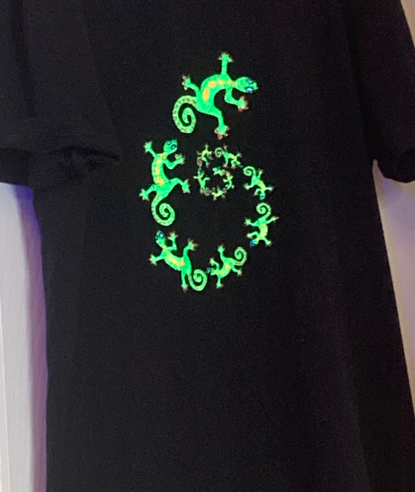 UV Reactive embroidered Gecko spiral T-shirt Orginal Design by Alleykat. Quick dispatch. Free UK Delivery.